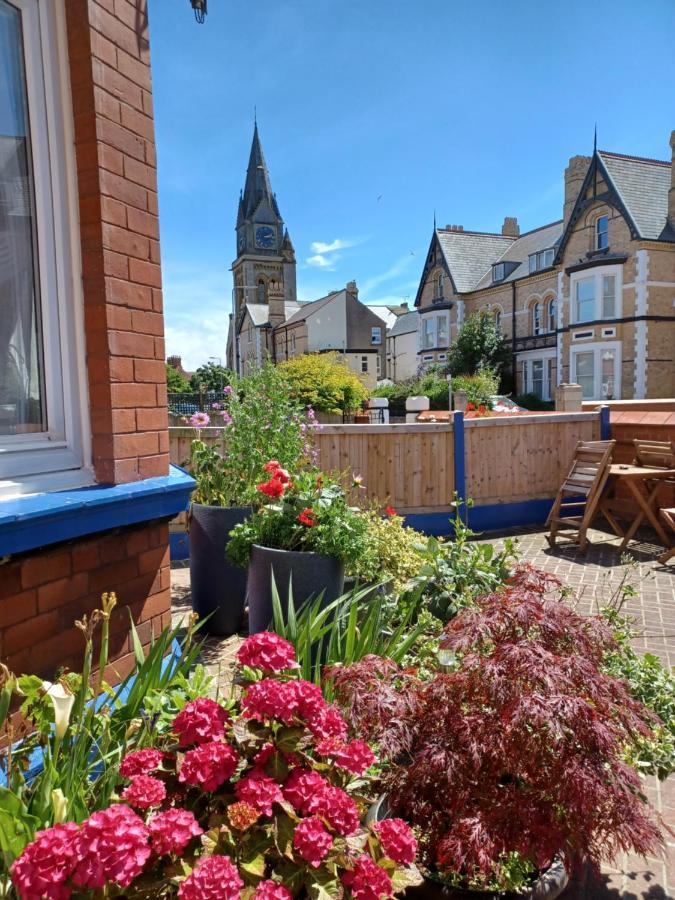 Gabriel Guesthouse Rhyl Exterior photo